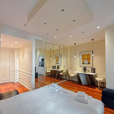 Foro Exclusive - 5 Mins From Duomo Apartment